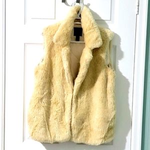 Forever 21 Women's Faux Fur Vest Size M